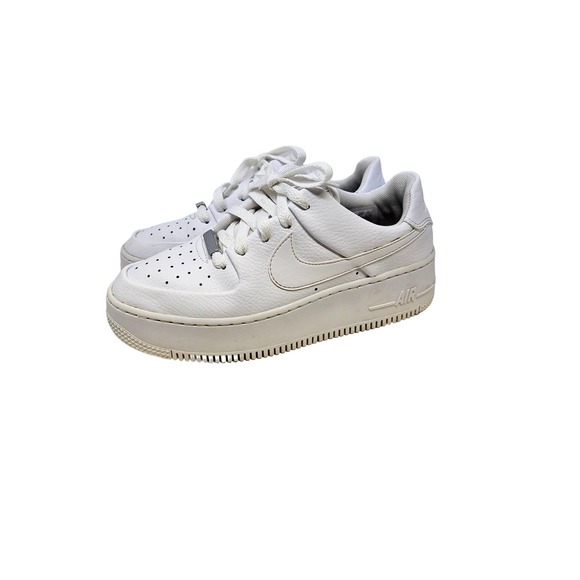 Nike air force 1 sage low. Nike White Women's sneakers. - Picture 4 of 6